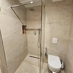Jacuzzi Living Center 2 Apartment *
