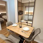 Jacuzzi Living Center 2
