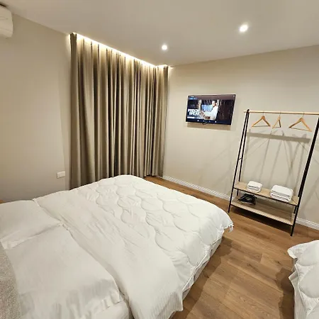 Jacuzzi Living Center 2 Апартаменты *