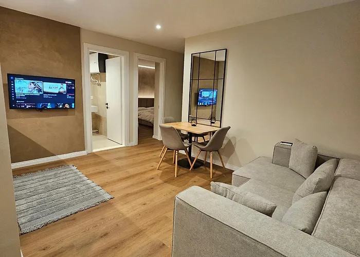 Apartamento Jacuzzi Living Center 2 Tirana