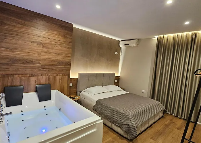 Apartamento Jacuzzi Living Center 2 Tirana
