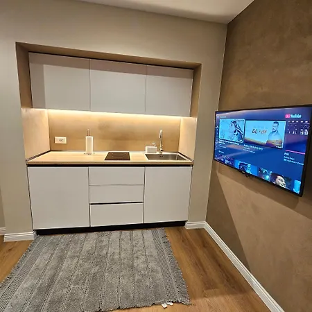 Center Piazza In Deluxe Apartmán Tirana